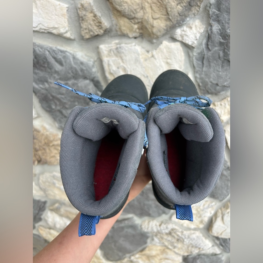 The North Face Chilkat Boots Kids Sz 7 Lace Up Waterproof Hiking Outdoor Winter - Picture 5 of 7